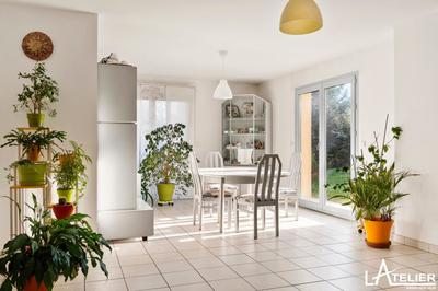 Maison - 196 m² - 7 pièces