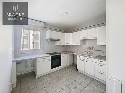 Appartement - 85 m² - 4 pièces