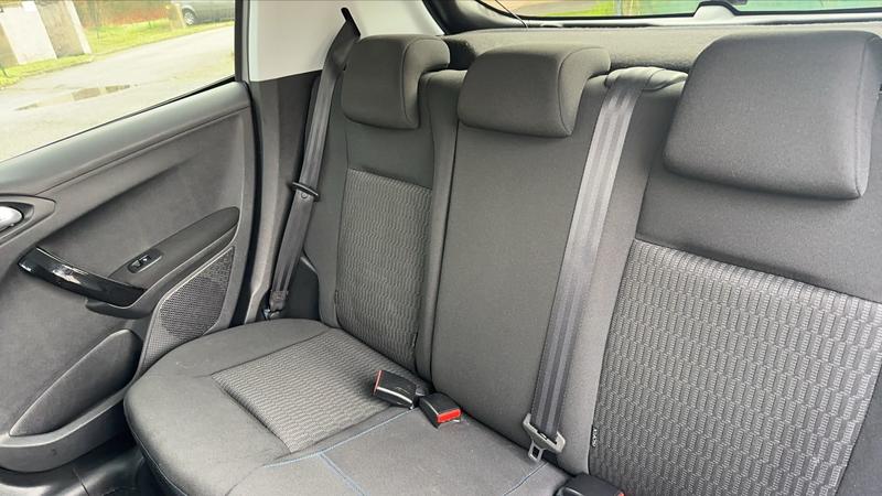 Peugeot 208 II 1.5 BlueHDi 100 Signature