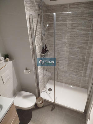 Maison - 94 m² - 8 pièces