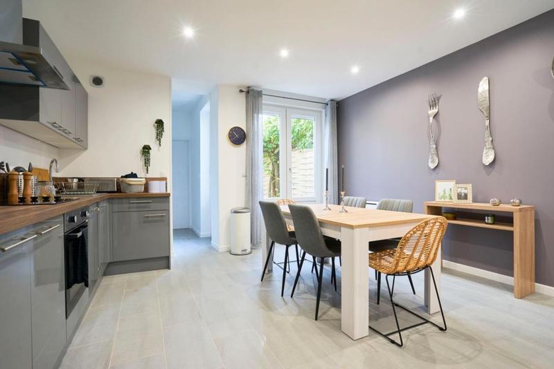 Maison - 111 m² - 6 pièces