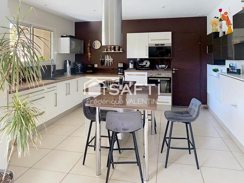 Maison - 160 m² - 5 pièces