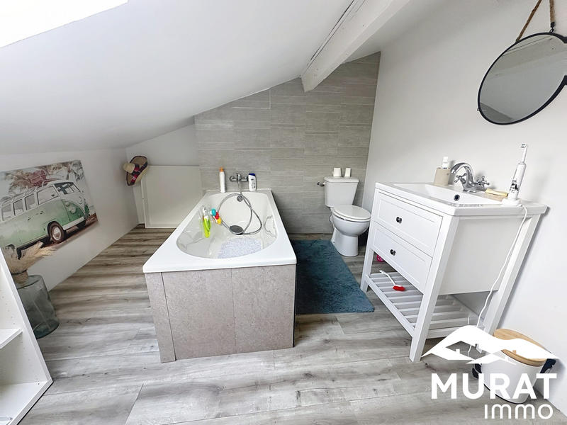 Maison - 102 m² - 5 pièces