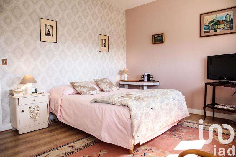 Maison - 248 m² - 10 pièces