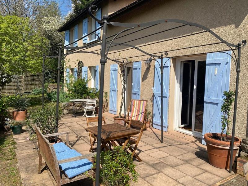 Maison - 140 m² - 5 pièces