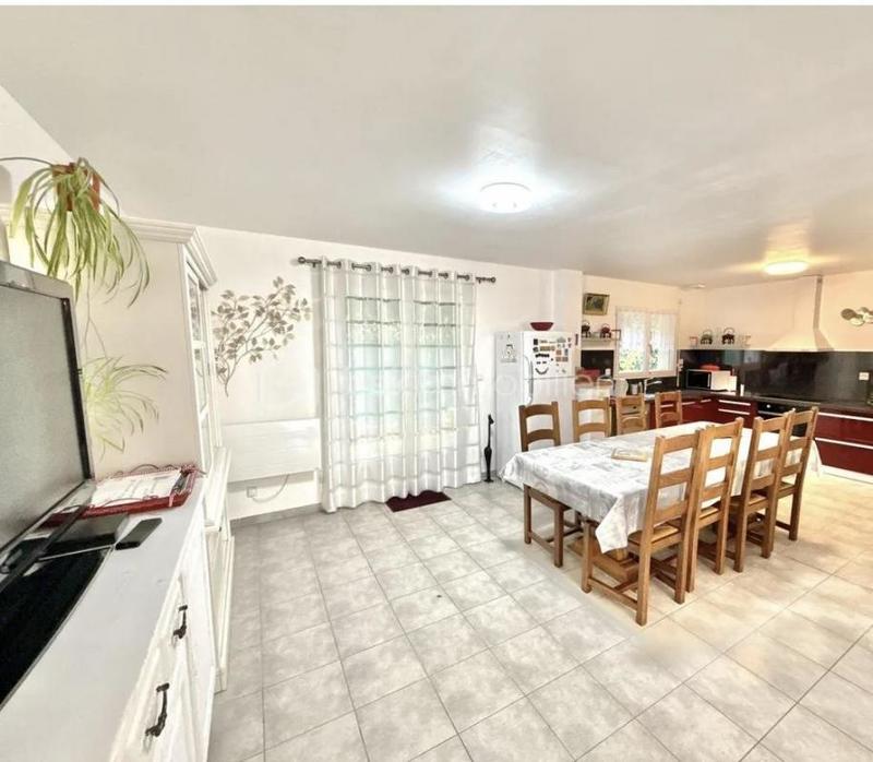 Demeure - 106 m² - 5 pièces