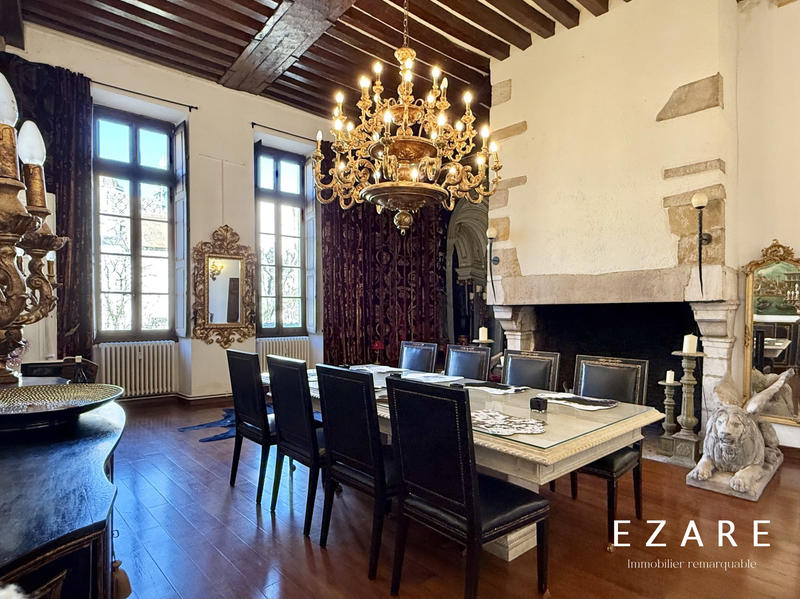 Appartement - 258 m² - 5 pièces