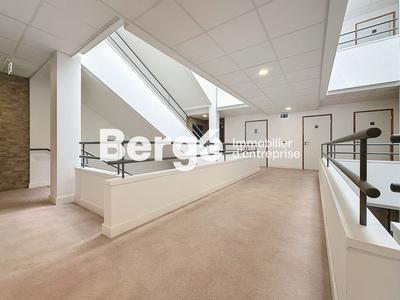 Bureau - 169 m²