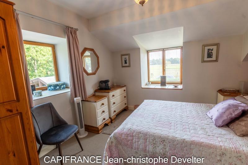 Maison en pierre - 133 m² - 6 pièces