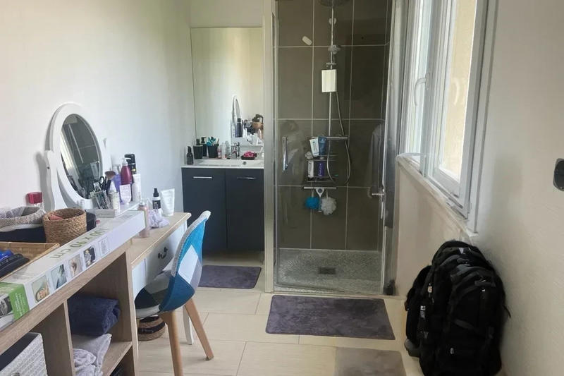 Maison - 198 m² - 6 pièces