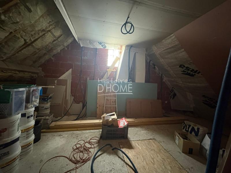 Maison - 90 m² - 5 pièces