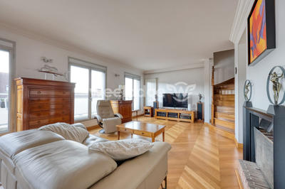 Appartement - 141 m² - 7 pièces