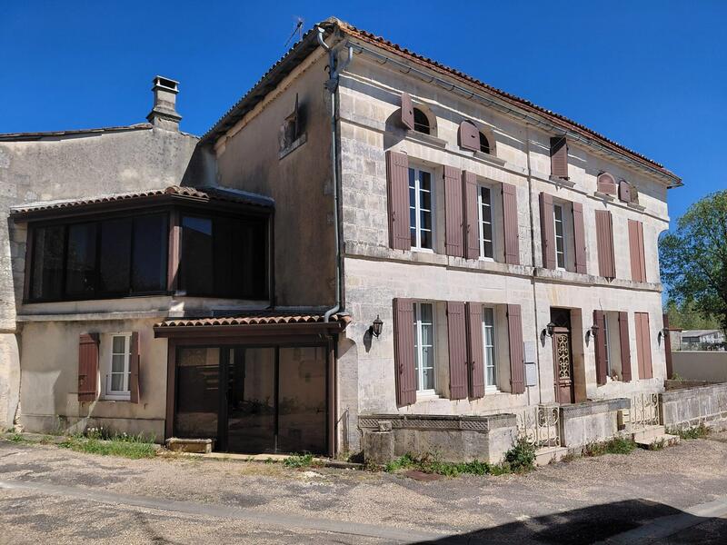 Maison - 191 m² - 11 pièces