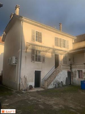 Maison - 270 m² - 15 pièces