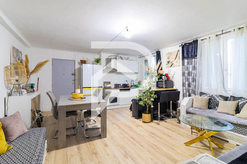 Appartement - 63 m² - 4 pièces