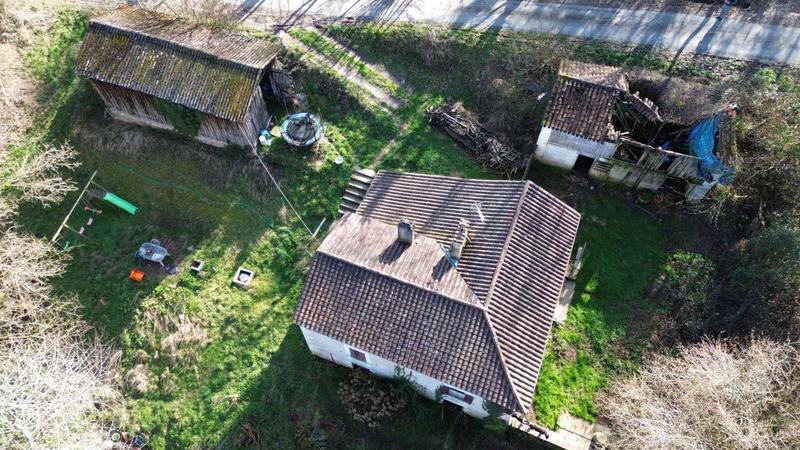 Maison en pierre - 71 m² - 3 pièces