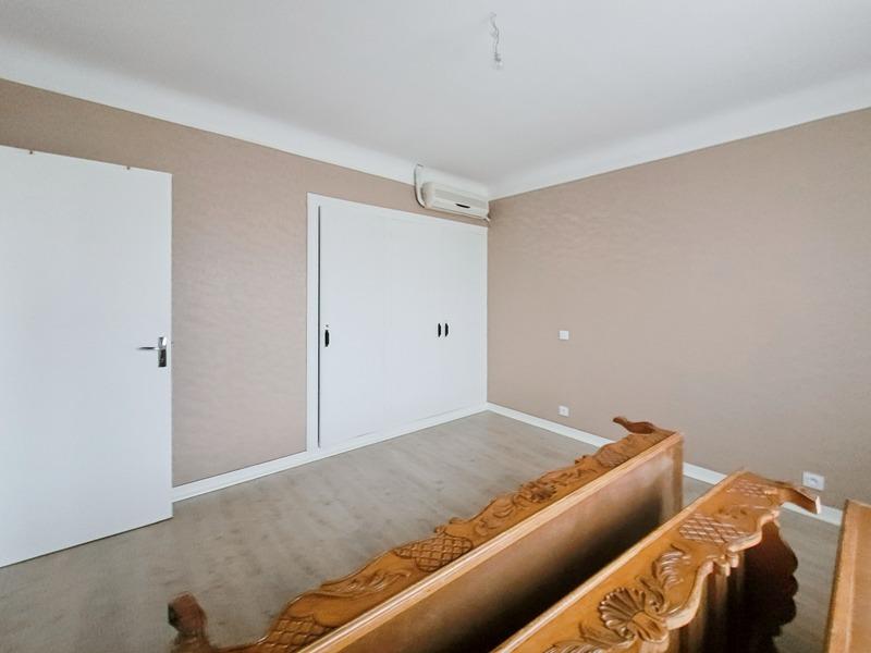 Maison - 168 m² - 7 pièces