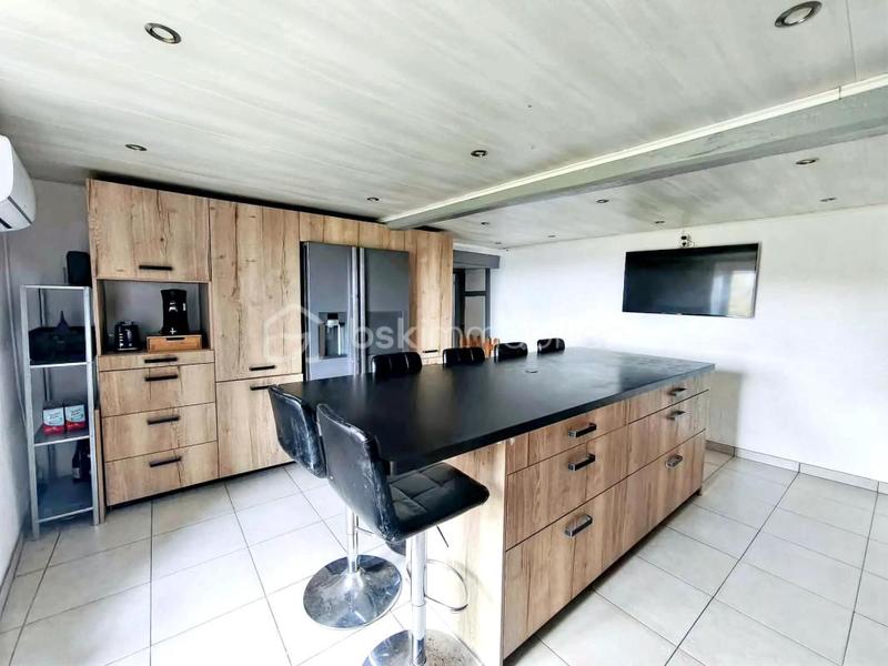 Maison en pierre - 244 m² - 10 pièces