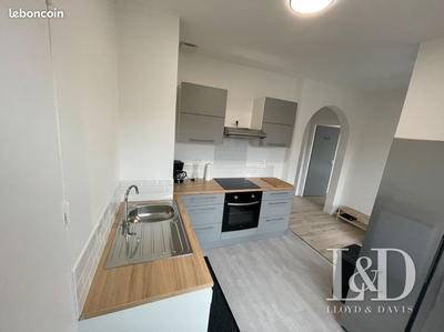 Maison - 188 m² - 10 pièces