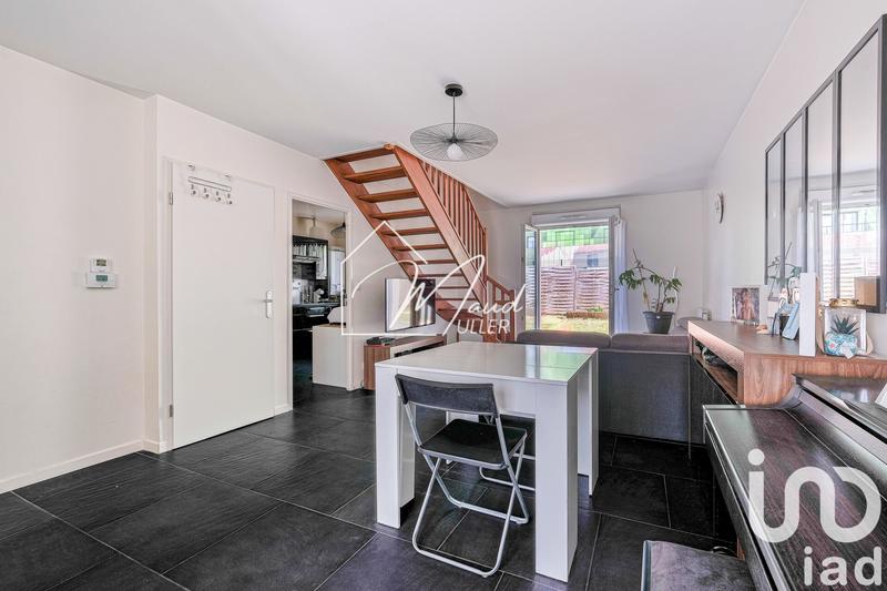 Maison - 87 m² - 5 pièces