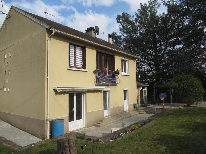 Maison - 140 m² - 10 pièces