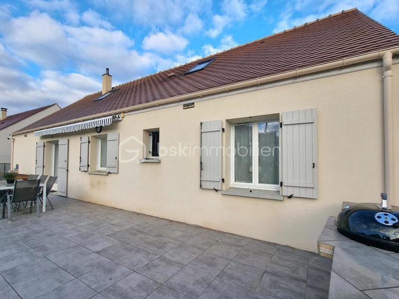 Maison traditionnelle - 120 m² - 5 pièces