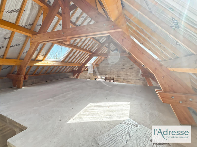 Maison - 250 m² - 7 pièces