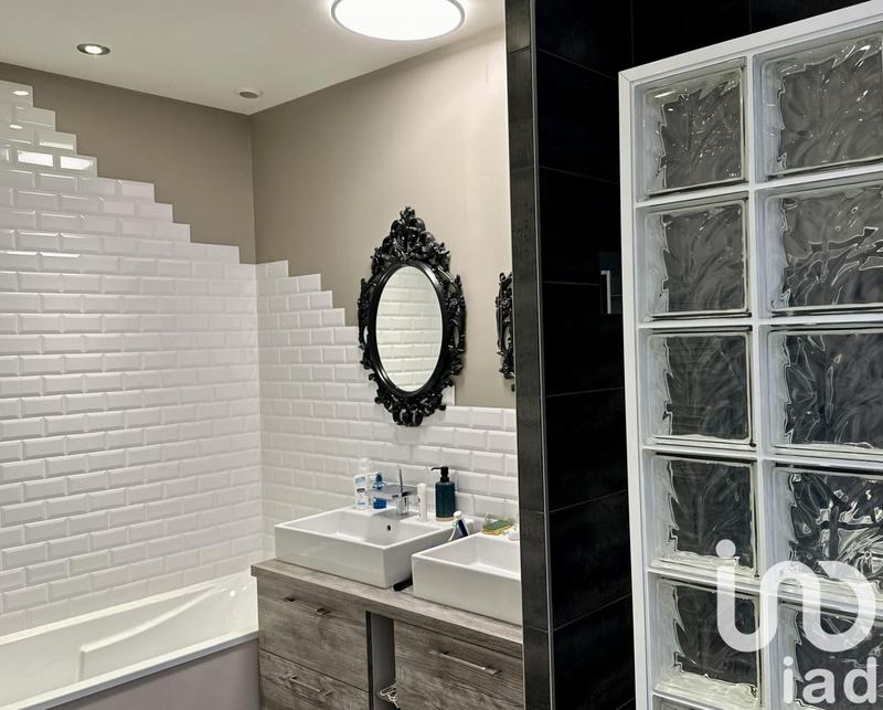 Appartement - 154 m² - 3 pièces