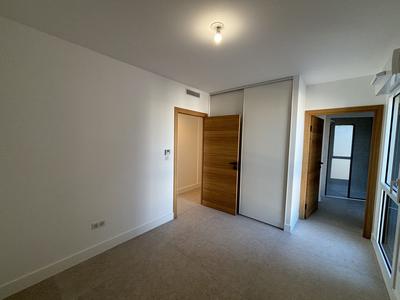 Appartement - 84 m² - 3 pièces