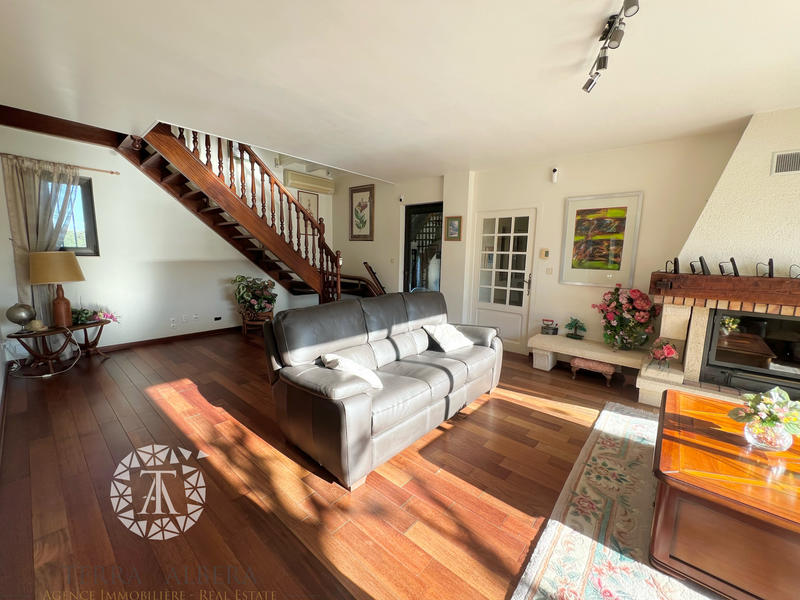 Villa - 195 m² - 7 pièces