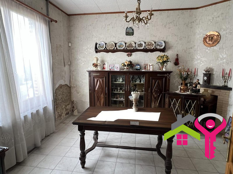 Maison - 90 m² - 4 pièces