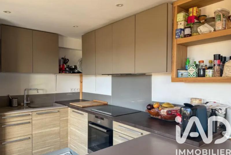 Appartement - 92 m² - 3 pièces