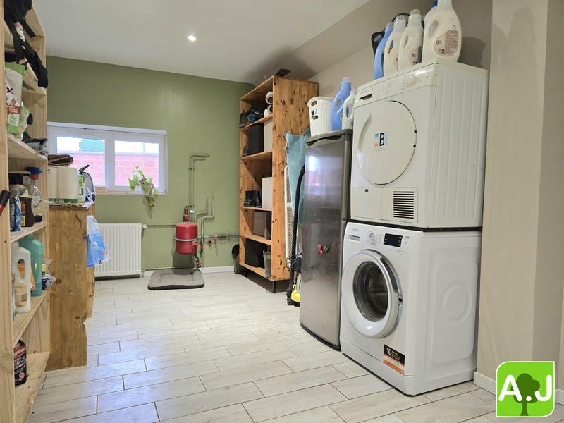 Maison traditionnelle - 140 m² - 5 pièces