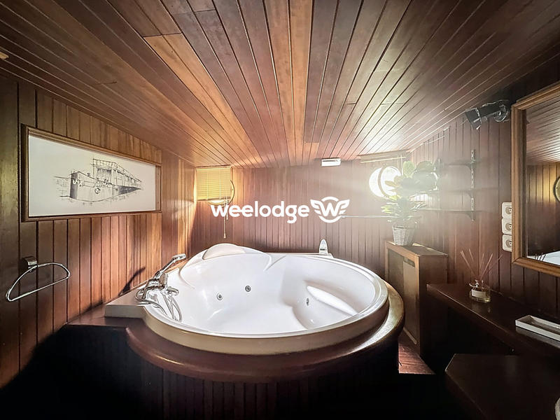 Local d'activités - 200 m²