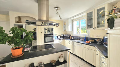 Maison - 190 m² - 6 pièces