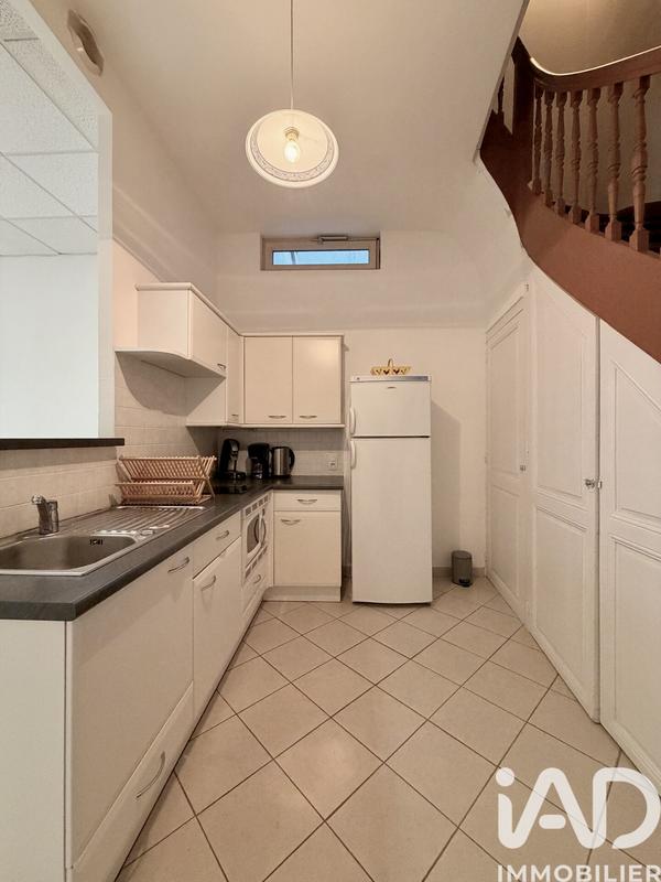 Maison - 246 m² - 6 pièces