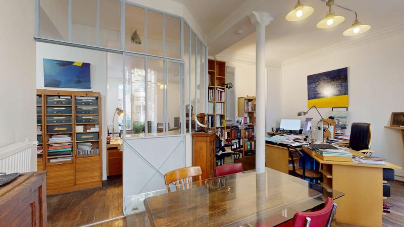 Local commercial - 353 m² - 10 pièces