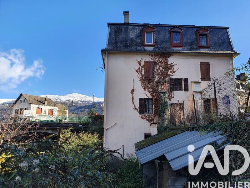 Maison - 172 m² - 9 pièces