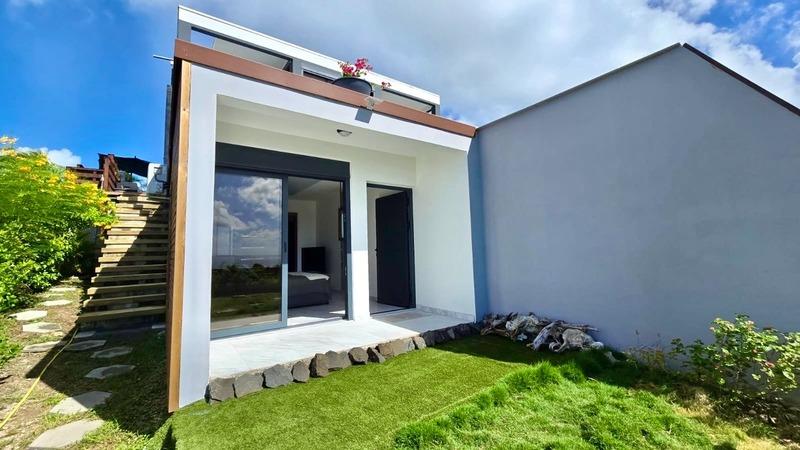 Maison - 256 m² - 7 pièces