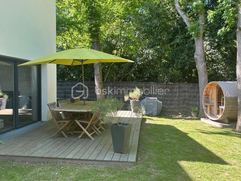 Maison - 94 m² - 4 pièces