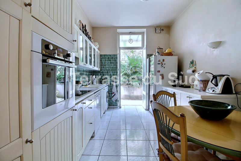 Maison - 218 m² - 7 pièces