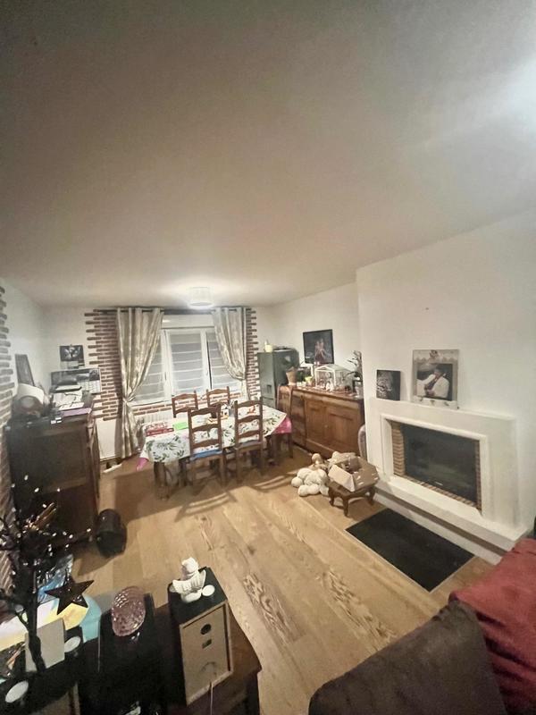 Maison - 85 m² - 5 pièces