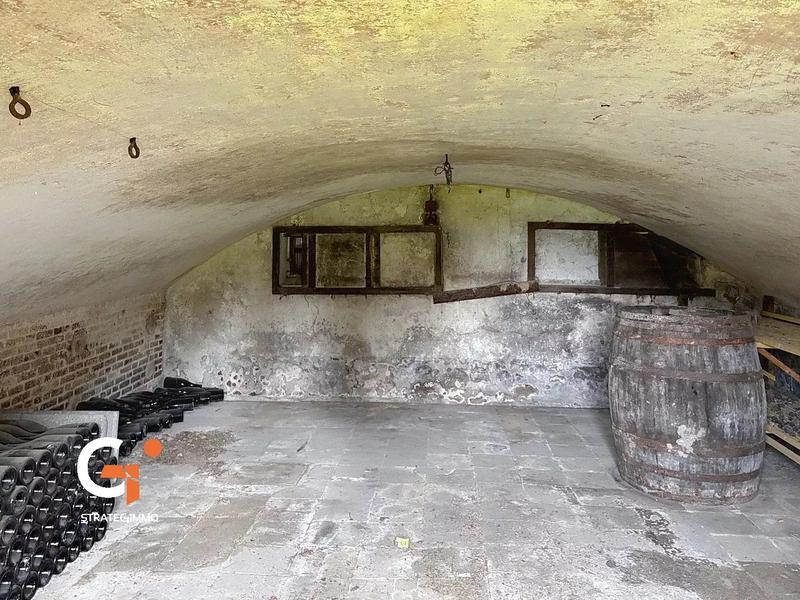 Maison - 253 m² - 6 pièces