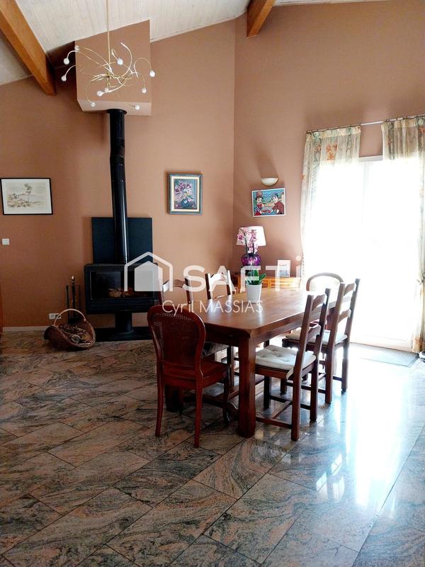 Maison - 156 m² - 6 pièces