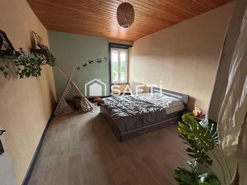 Maison - 275 m² - 10 pièces