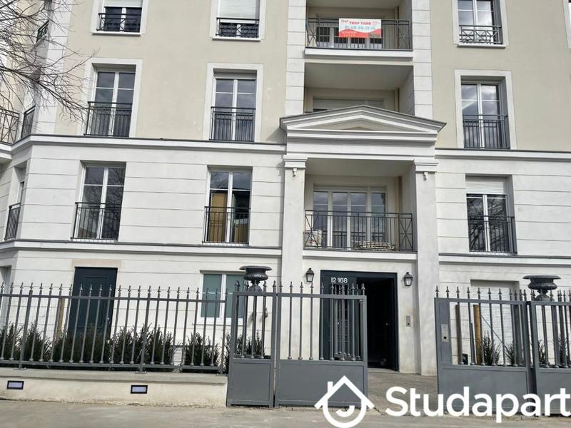 Chambre - 63 m² - 1 pièce