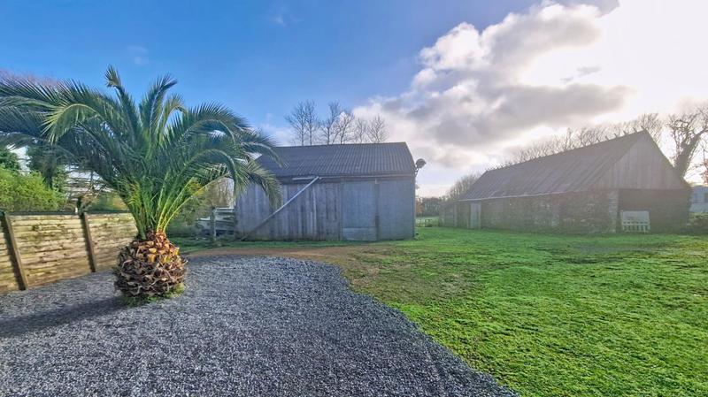 Maison - 278 m² - 13 pièces