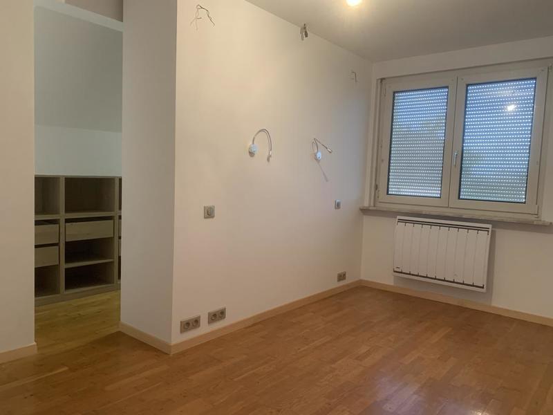 Maison - 195 m² - 7 pièces