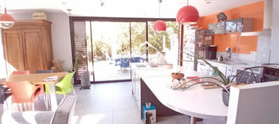 Maison contemporaine - 183 m² - 7 pièces