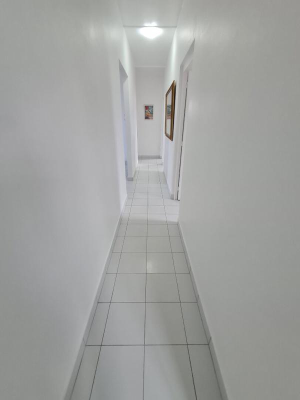 Maison - 210 m² - 7 pièces